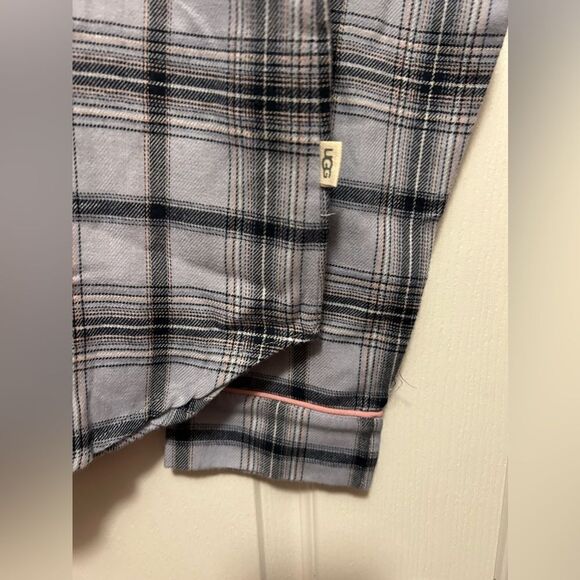 Ugg women’s large pink blue plaid button front pajama top like new - Picture 7 of 13